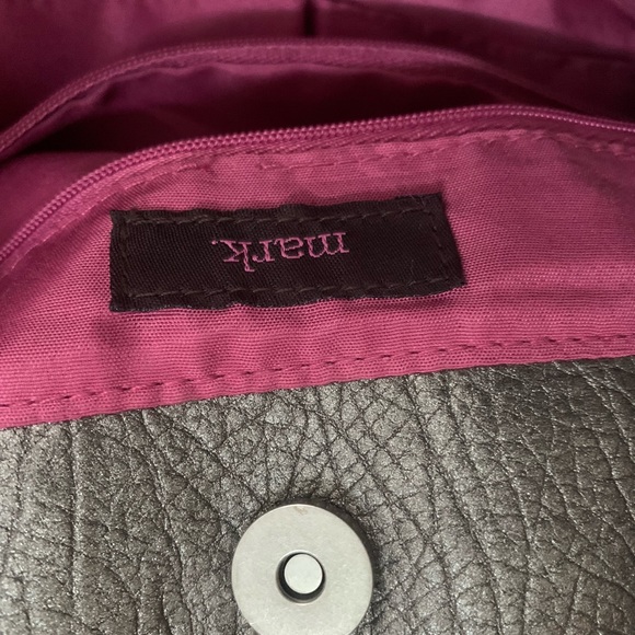 Pewter Mark shoulder tote leather beige metallic - Picture 2 of 2